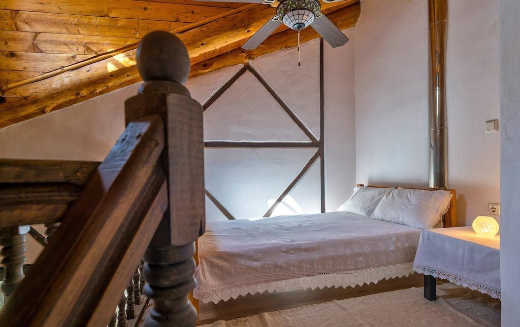 Meronas Eco House Номер фото